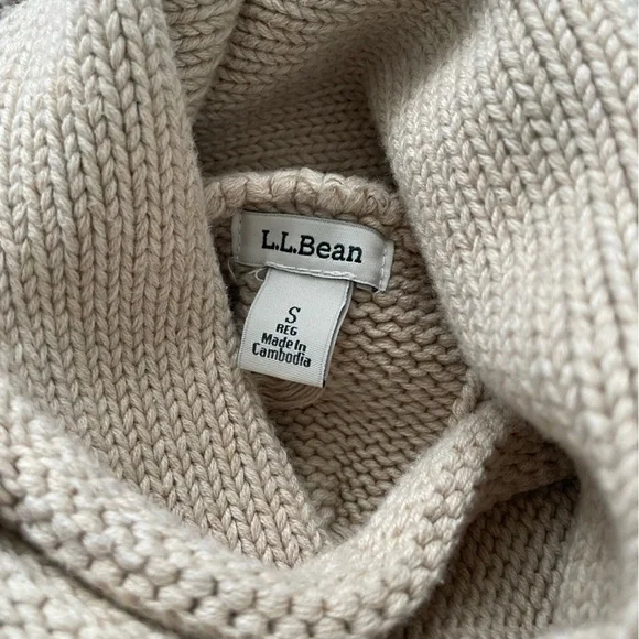 L.L. Bean Beige Cable Knit Turtleneck Sweater - Picture 4 of 15